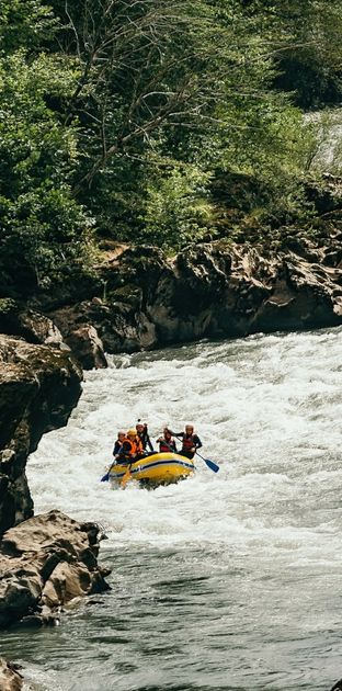 Adrenatours rafting turları